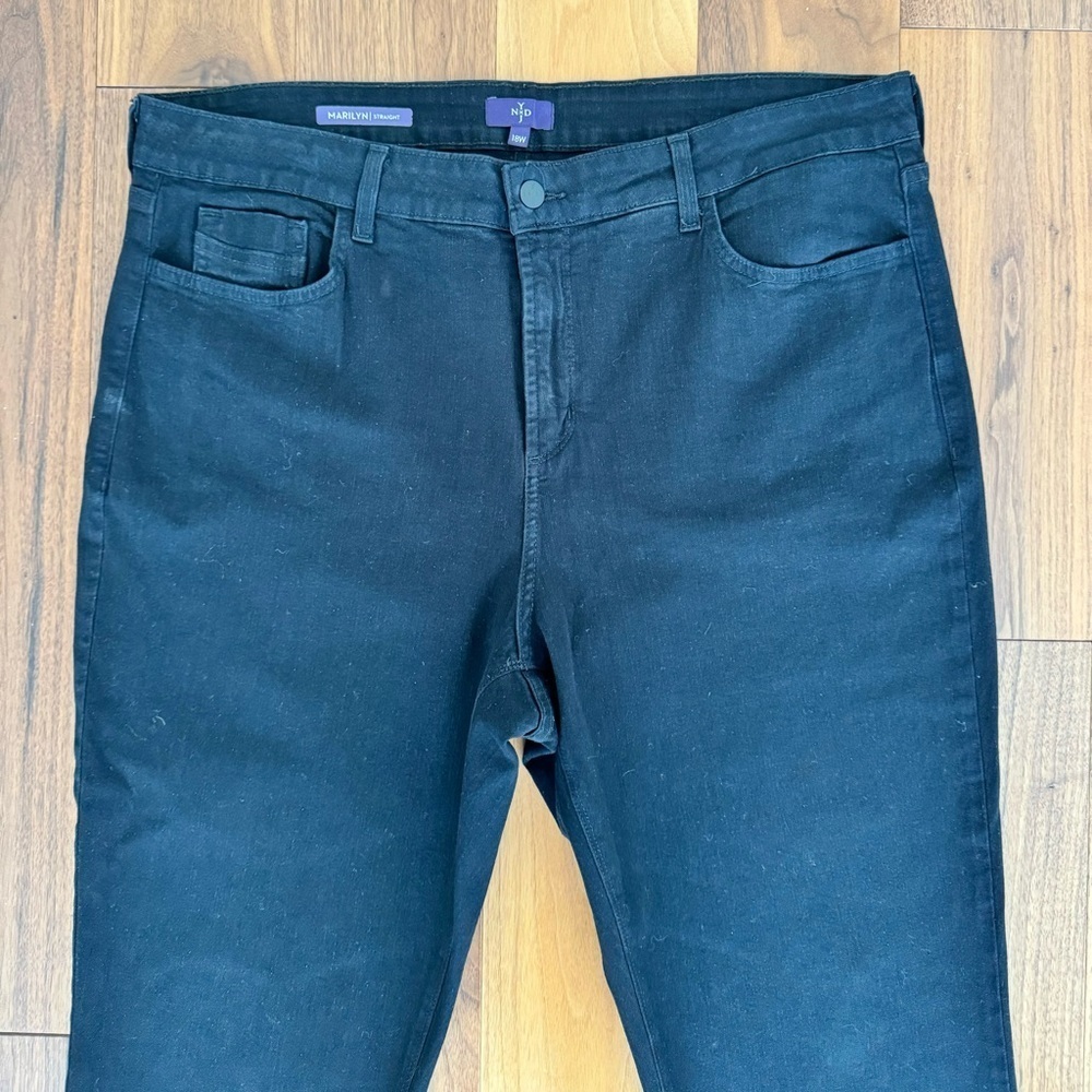 NYDJ Lift Tuck Soft High Rise Marilyn Straight Jeans Size 18 W Black - Picture 4 of 13